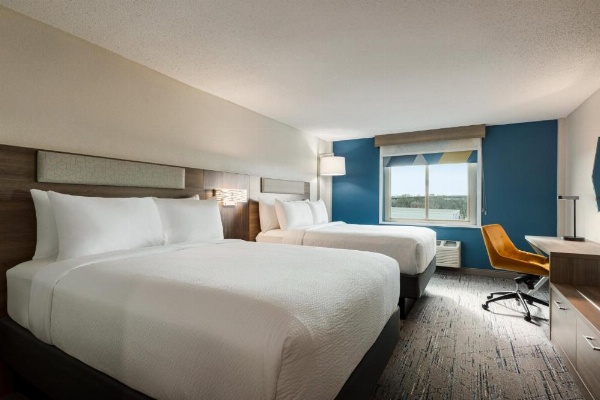 Holiday Inn Express Baltimore At The Stadiums by IHG image 25